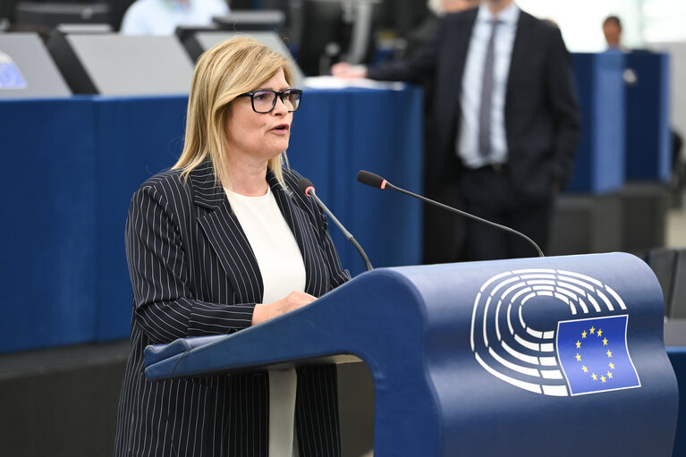 Снимка 44: EP Plenary session - Electricity grids: the backbone of the EU energy system