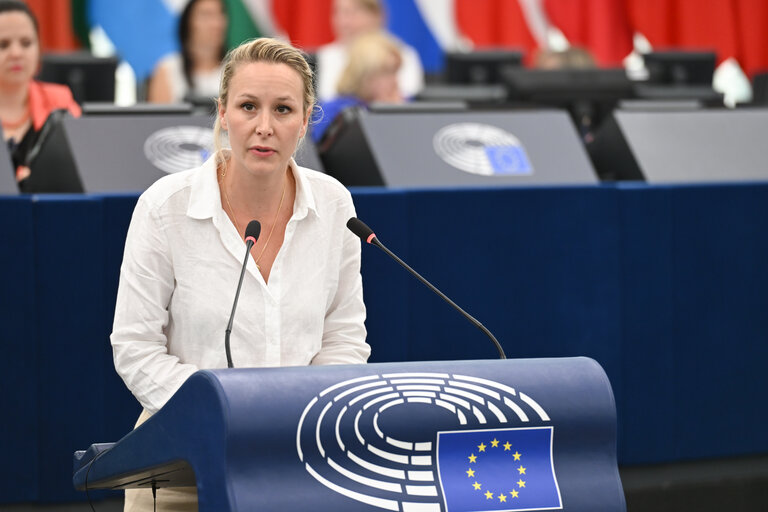 Снимка 30: EP Plenary session - Electricity grids: the backbone of the EU energy system