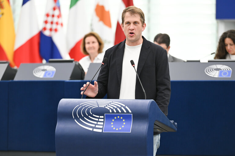 Снимка 34: EP Plenary session - Electricity grids: the backbone of the EU energy system