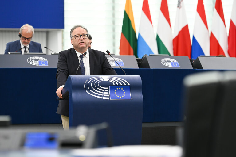 EP Plenary session - Debates on cases of breaches of human rights, democracy and the rule of law (Rule 150)