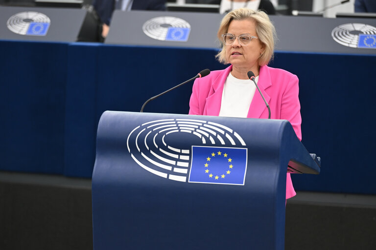 EP Plenary session - Debates on cases of breaches of human rights, democracy and the rule of law (Rule 150)