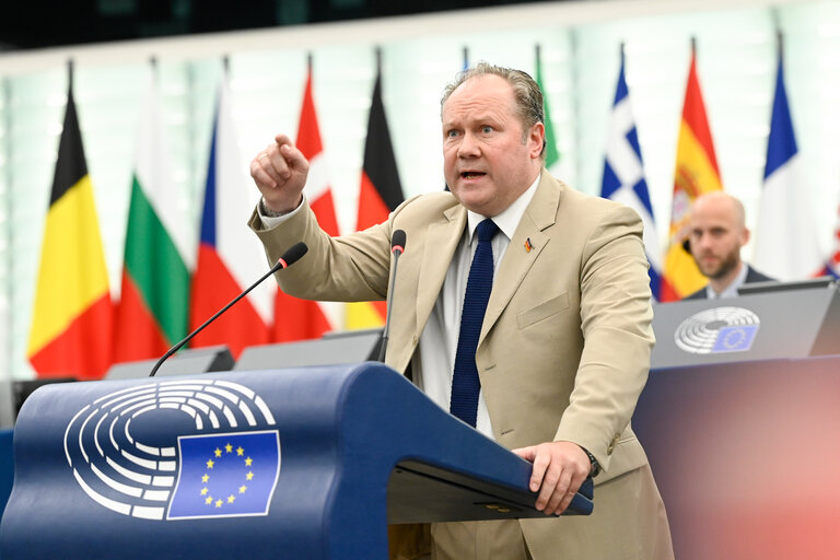 EP Plenary session - Digital Markets, Digital Euro, Digital Identities: economical stimuli or trends toward dystopia