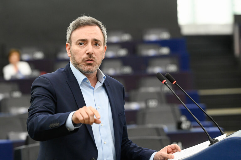 EP Plenary session - Digital Markets, Digital Euro, Digital Identities: economical stimuli or trends toward dystopia