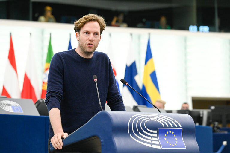 EP Plenary session - Digital Markets, Digital Euro, Digital Identities: economical stimuli or trends toward dystopia
