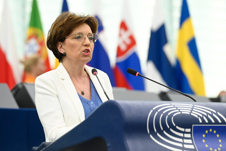 EP Plenary session - Digital Markets, Digital Euro, Digital Identities: economical stimuli or trends toward dystopia