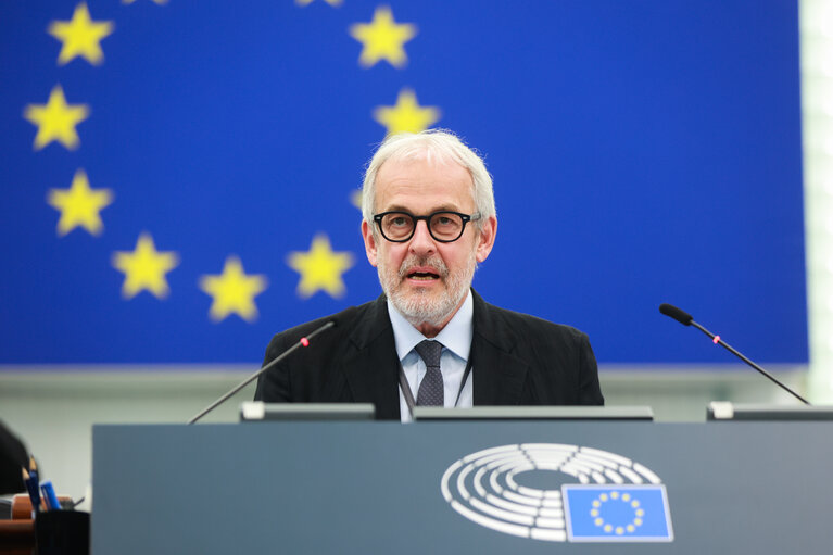 EP Plenary session - Institutional and political implications of the EU enlargement process and global challenges