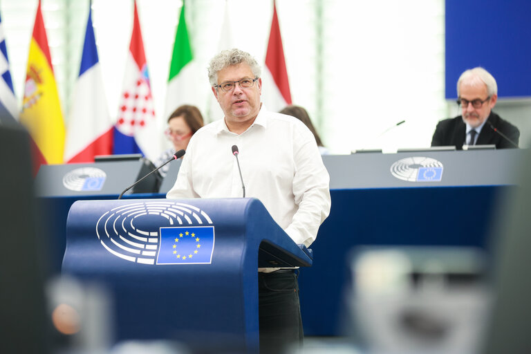 EP Plenary session - Institutional and political implications of the EU enlargement process and global challenges