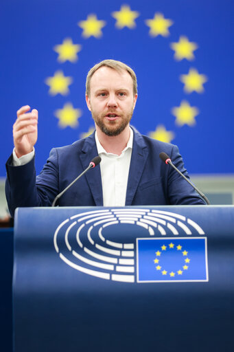 EP Plenary session - Institutional and political implications of the EU enlargement process and global challenges
