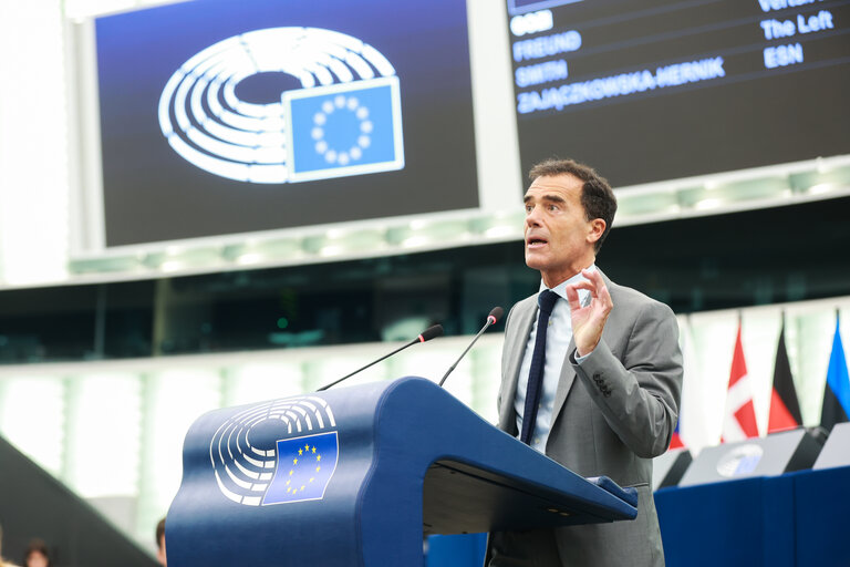 EP Plenary session - Institutional and political implications of the EU enlargement process and global challenges