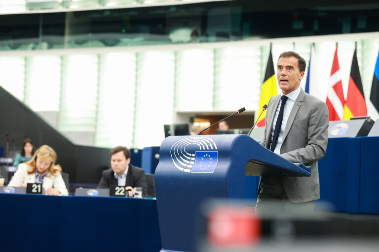 EP Plenary session - Institutional and political implications of the EU enlargement process and global challenges