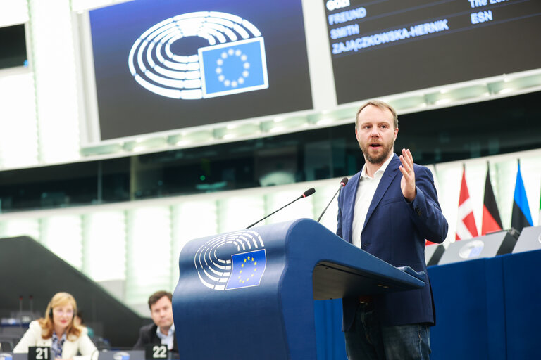EP Plenary session - Institutional and political implications of the EU enlargement process and global challenges
