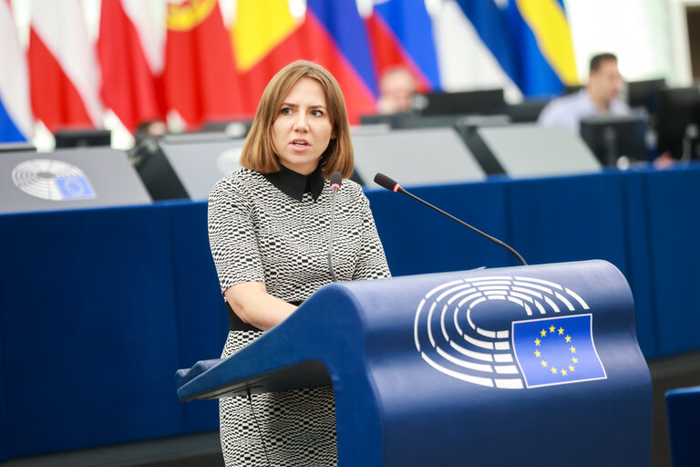 Photo 46: EP Plenary session - Institutional and political implications of the EU enlargement process and global challenges