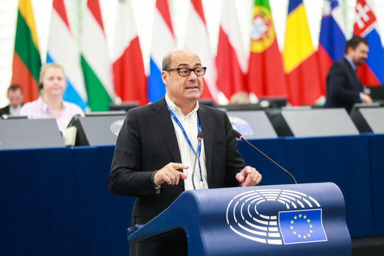EP Plenary session - Institutional and political implications of the EU enlargement process and global challenges