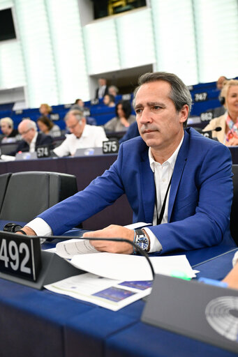 Foto 17: EP Plenary session - Voting session
