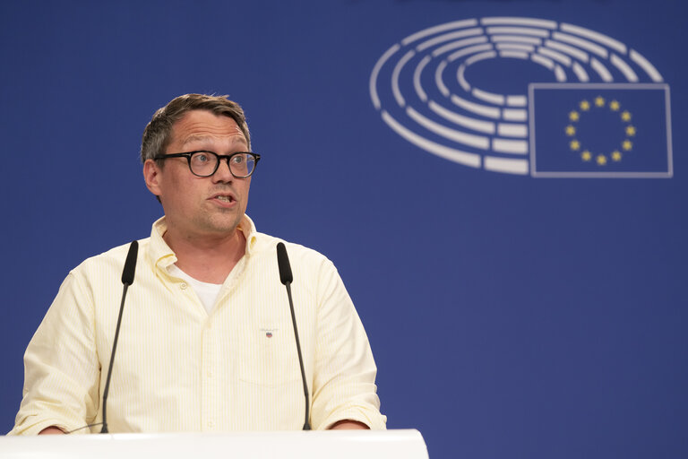 Foto 11: Press conference on the reaction to the cancellation of the last trilogue on Green Claims Directive