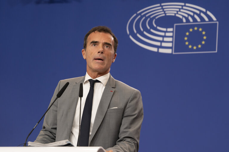Foto 20: Press conference on the reaction to the cancellation of the last trilogue on Green Claims Directive