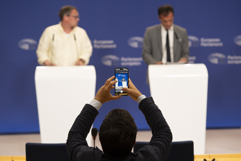 Foto 8: Press conference on the reaction to the cancellation of the last trilogue on Green Claims Directive