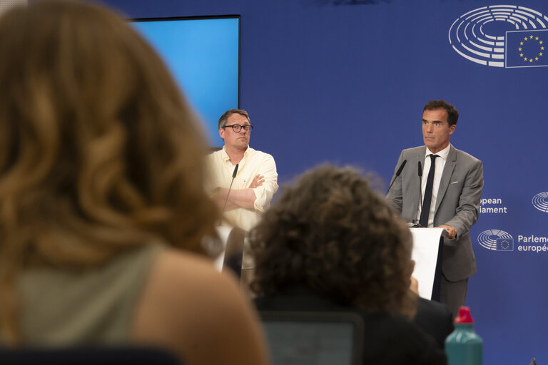 Foto 3: Press conference on the reaction to the cancellation of the last trilogue on Green Claims Directive