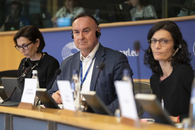 PETI Committee