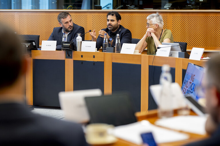 Young Political Leaders Programme- Members of Parliament and members of political parties from Ukraine