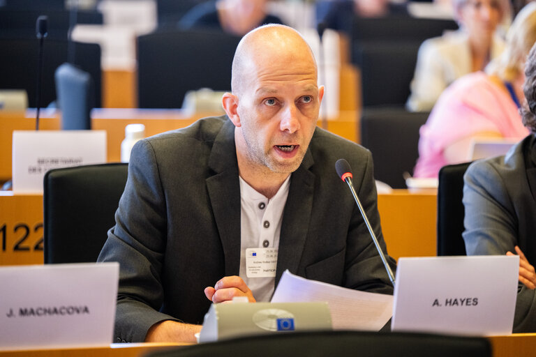 EMPL - Public hearing on ' Developing a new EU anti-poverty strategy '