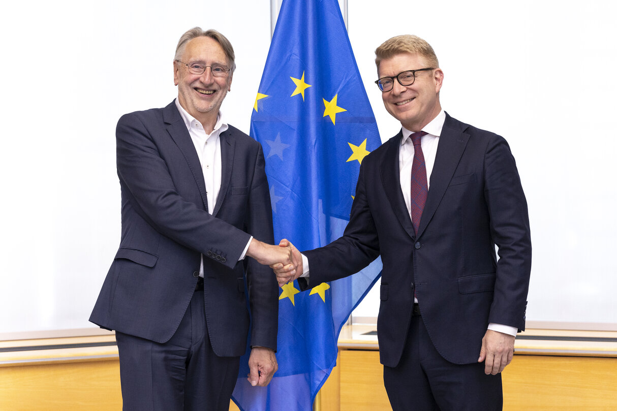 Danish Permanent Representative Carsten GRONBECH JENSEN meet with INTA Chair Bernd LANGE