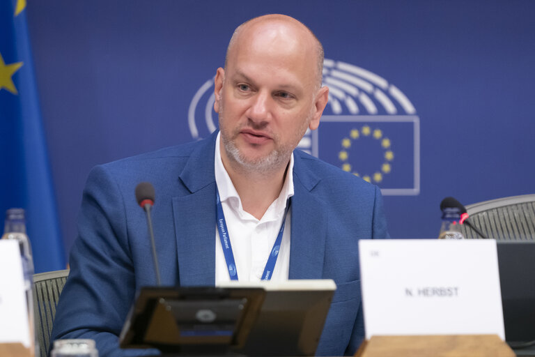 CONT - Exchange of views with the Committee on Anti-Corruption Policy of the Verkhovna Rada of Ukraine