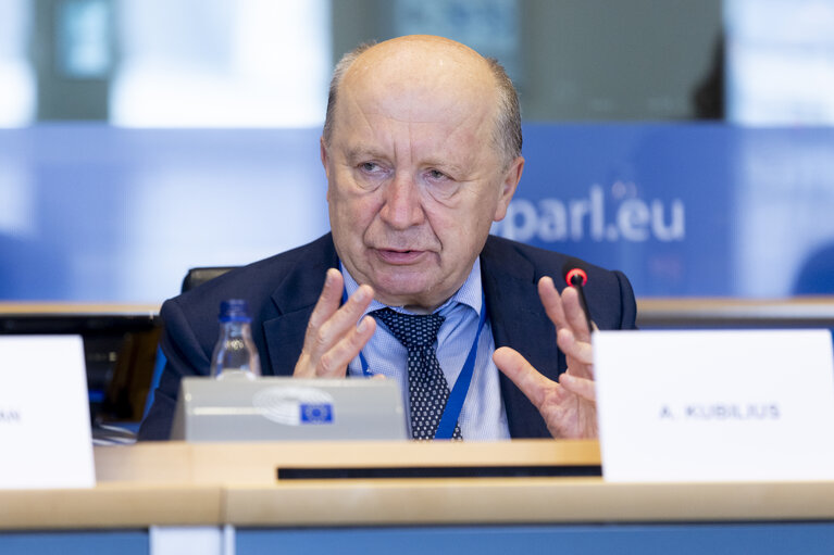 Photo 5: ITRE - Exchange of views with Andrius Kubilius, Commissioner for Defence and Space, on the Space Package and Defence Omnibus proposals