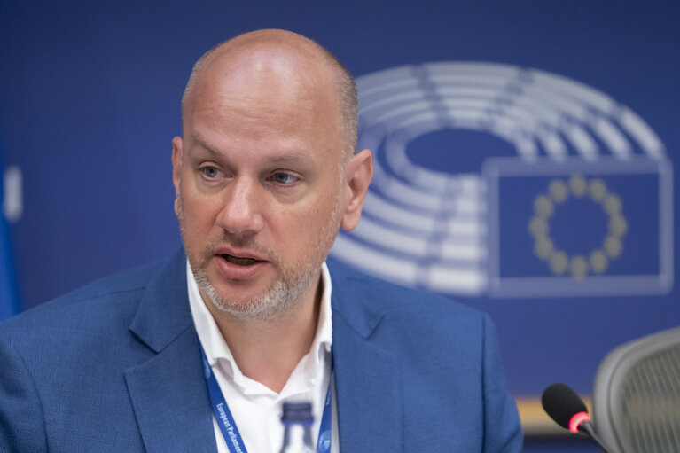Foto 11: CONT - Public Hearing on Two Decades of progress: Evaluating the successes and lessons in implementing the EU budget from the Enlargements since 2004