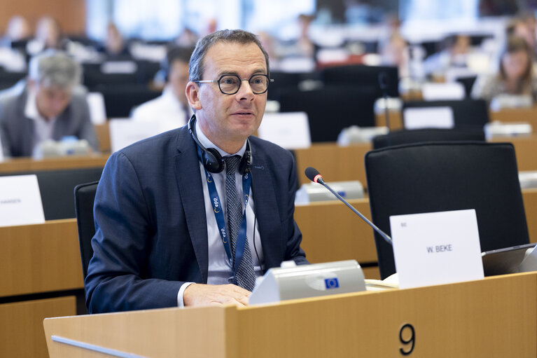 Photo 11: ITRE - Exchange of views with Andrius Kubilius, Commissioner for Defence and Space, on the Space Package and Defence Omnibus proposals