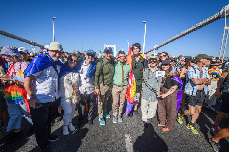 Budapest Pride March with the participation of Nicolae ȘTEFĂNUȚĂ, EP Vice President and EP Members