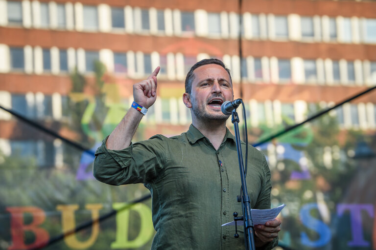 Budapest Pride March with the participation of Nicolae ȘTEFĂNUȚĂ, EP Vice President and EP Members