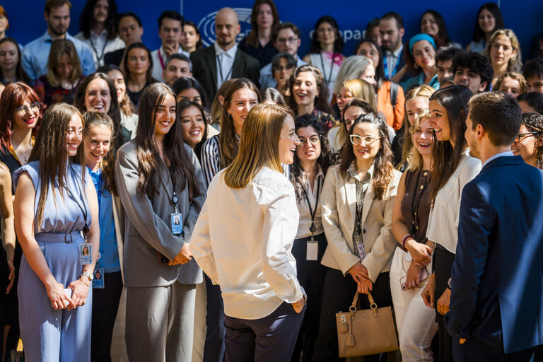 Roberta METSOLA, EP President meets with the Schuman trainees