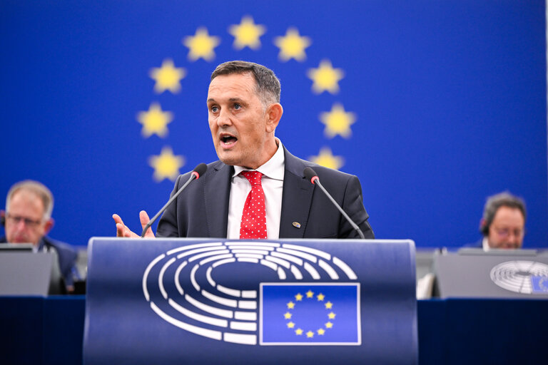 EP Plenary session - Motion of censure on the Commission B10-0319/2025