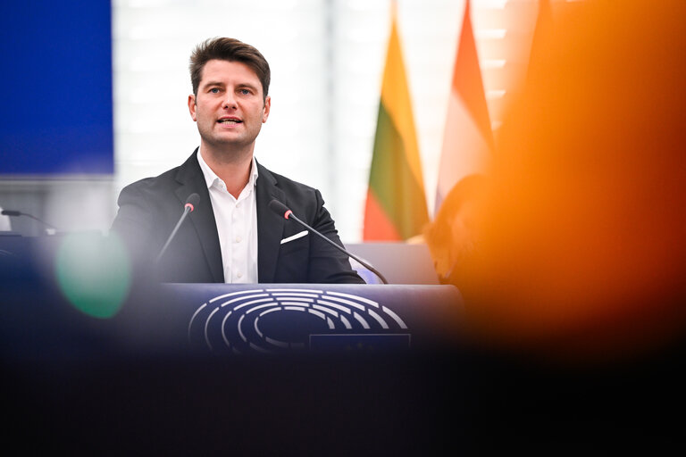 EP Plenary session - Motion of censure on the Commission B10-0319/2025