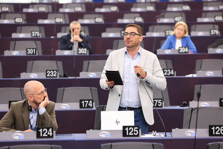 EP Plenary session - Resumption of session and order of business