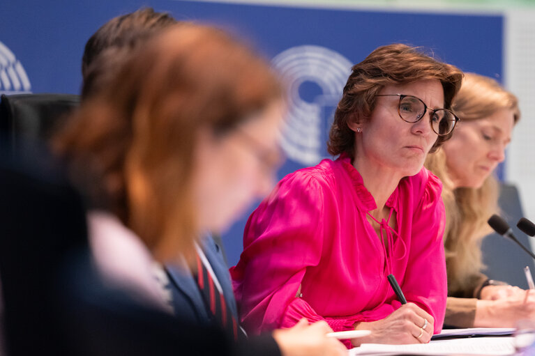 Photo 30: ENVI - Exchange of views with Jessika Roswall, Commissioner for Environment, Water Resilience and a Competitive Circular Economy, and presentation of the Water Resilience Strategy