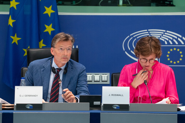Photo 12: ENVI - Exchange of views with Jessika Roswall, Commissioner for Environment, Water Resilience and a Competitive Circular Economy, and presentation of the Water Resilience Strategy