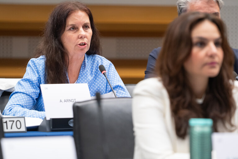 Photo 13: ENVI - Exchange of views with Jessika Roswall, Commissioner for Environment, Water Resilience and a Competitive Circular Economy, and presentation of the Water Resilience Strategy