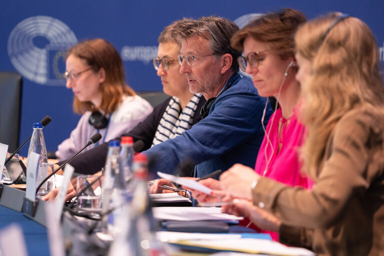 Photo 19: ENVI - Exchange of views with Jessika Roswall, Commissioner for Environment, Water Resilience and a Competitive Circular Economy, and presentation of the Water Resilience Strategy
