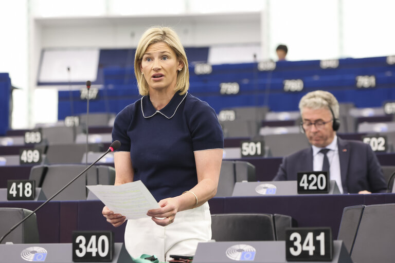EP Plenary session.- EU action plan for deinstitutionalisation, family- and community-based care