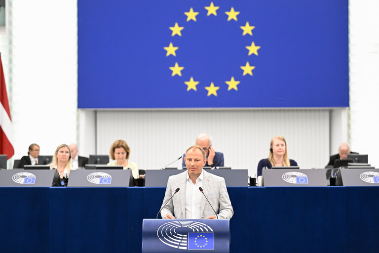 Suriet 31: EP Plenary session - Need for the EU to scale up clean technologies