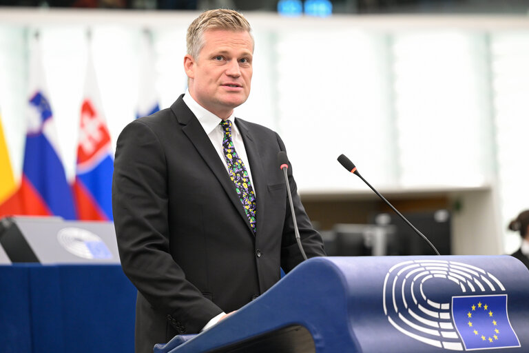 Suriet 11: EP Plenary session - Need for the EU to scale up clean technologies