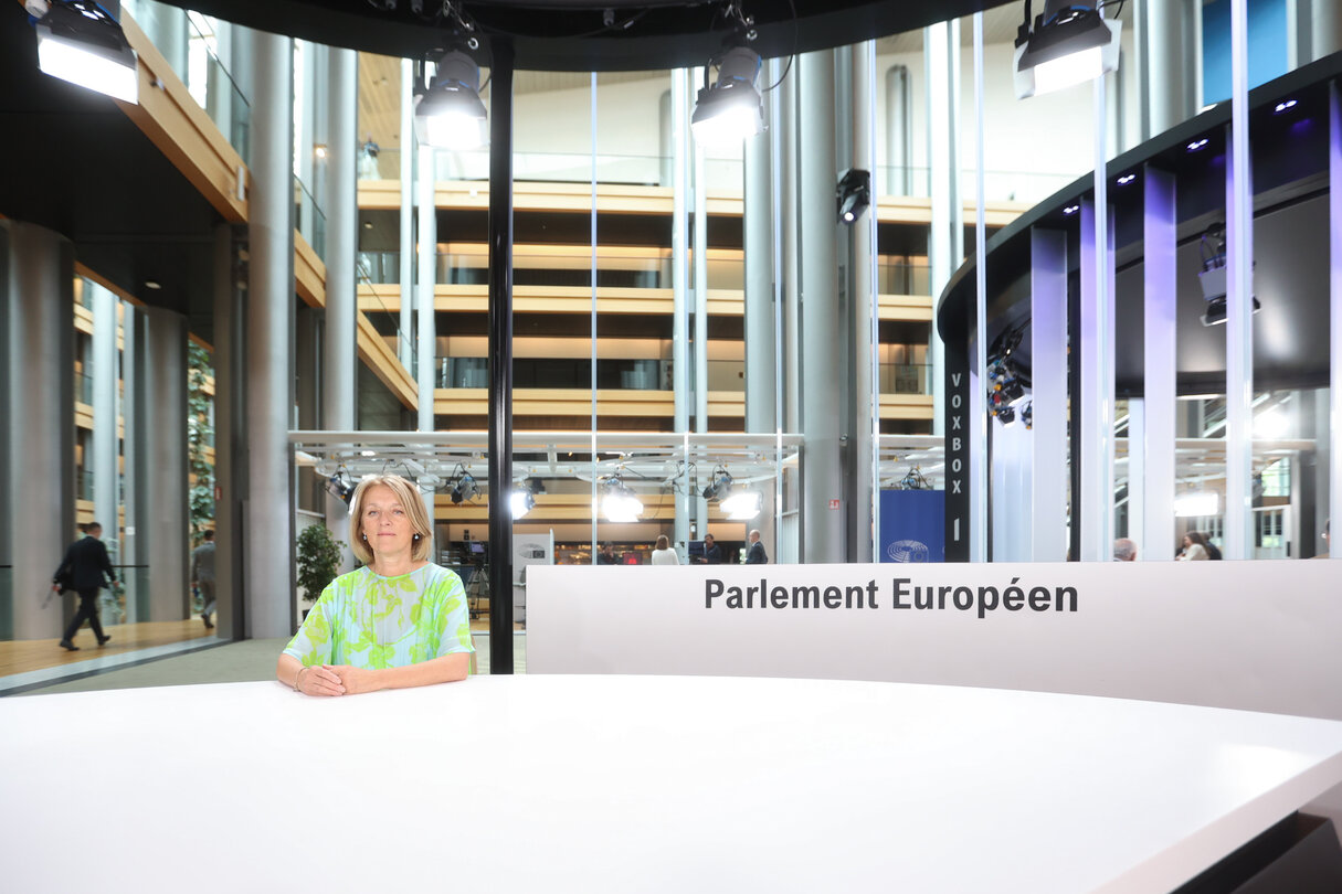 Evelyn REGNER in the EP in Strasbourg