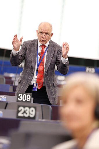EP Plenary session - Presentation of the Stockpiling Strategies - strengthening response capacities for a changing risk and threat landscape