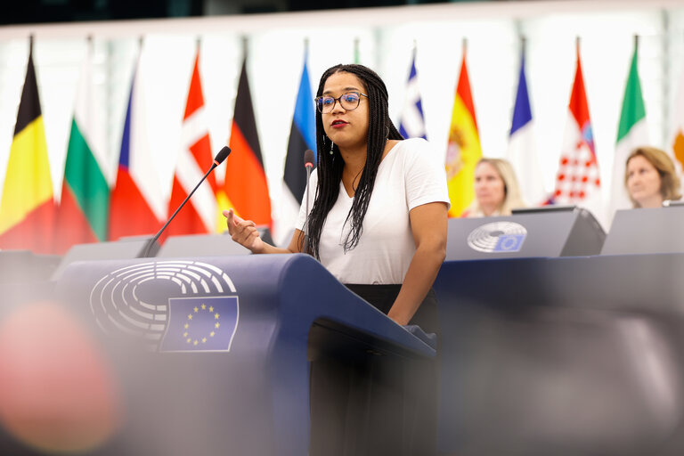 Photo 17 : EP Plenary session - Alleged misuse of EU funds by Members of the far-right and measures to ensure institutional integrity