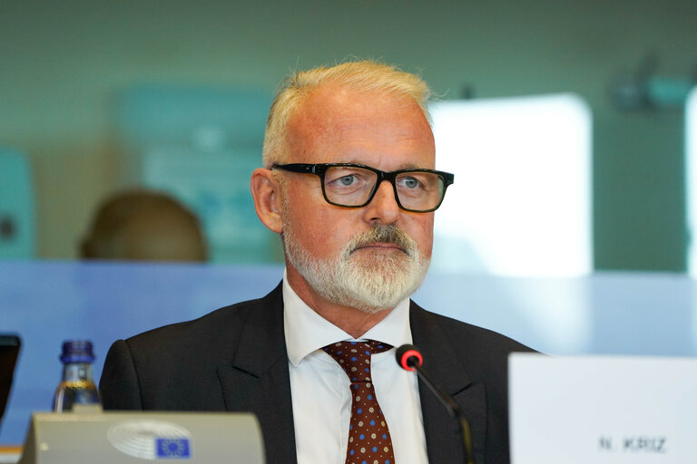 Foto 15: ENVI - Hearing of the candidate for the function of Executive Director of the European.Food Safety Authority