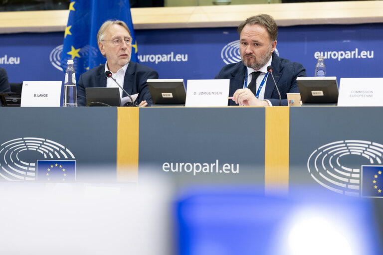 Fotografija 10: INTA ITRE - Phasing out Russian natural gas imports, improving monitoring of potential energy dependencies and amending Regulation (EU)