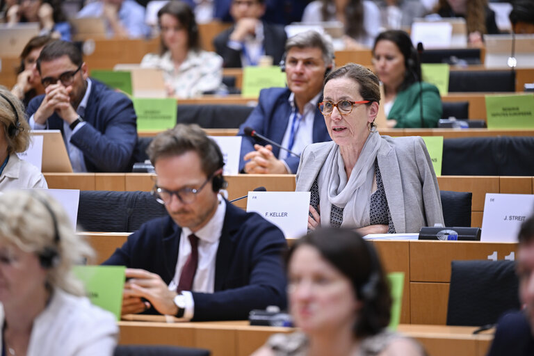 BUDG - Exchange of views with Piotr SERAFIN, Commissioner for Budget, Anti-Fraud and Public Administration on the MFF beyond 2027 and Own Resources