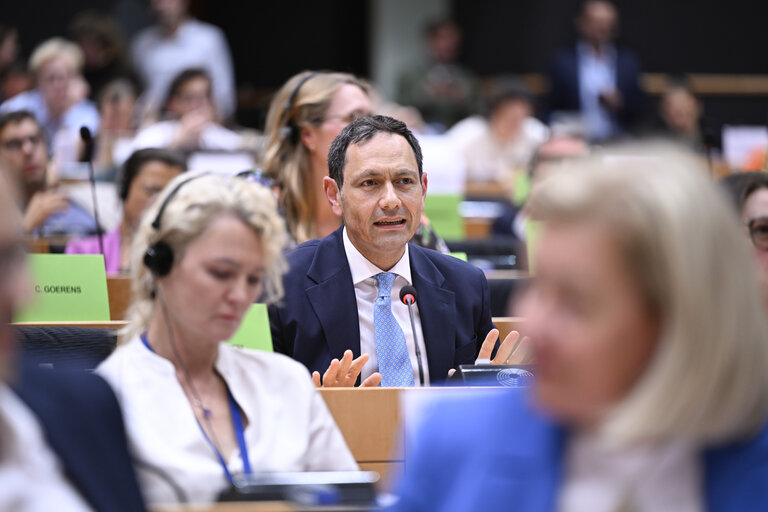 Fotó 23: BUDG - Exchange of views with Piotr SERAFIN, Commissioner for Budget, Anti-Fraud and Public Administration on the MFF beyond 2027 and Own Resources